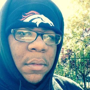 Meet your Posher, Derrick